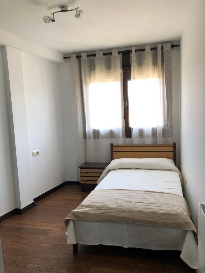 Apartamento Mosteiro Pontevedra Luaran gambar