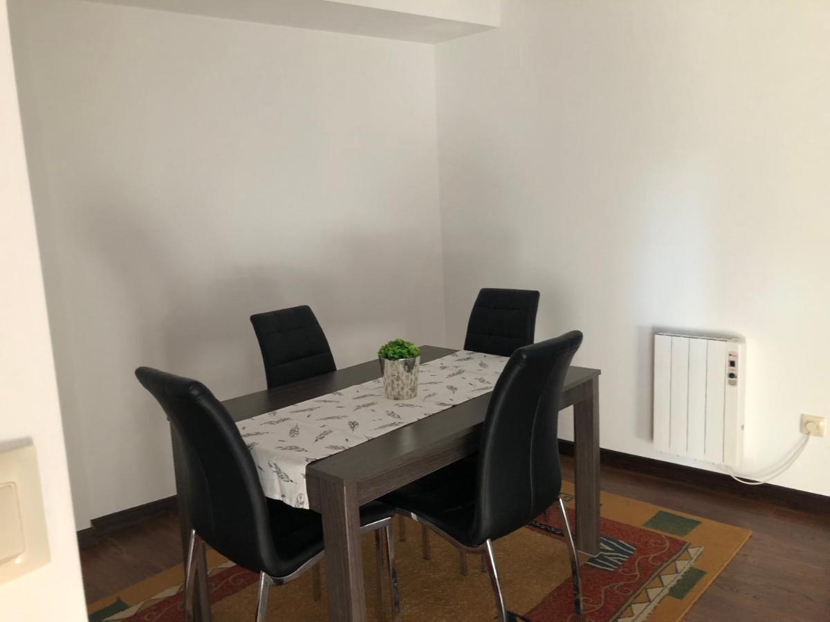 Apartamento Mosteiro Pontevedra Luaran gambar